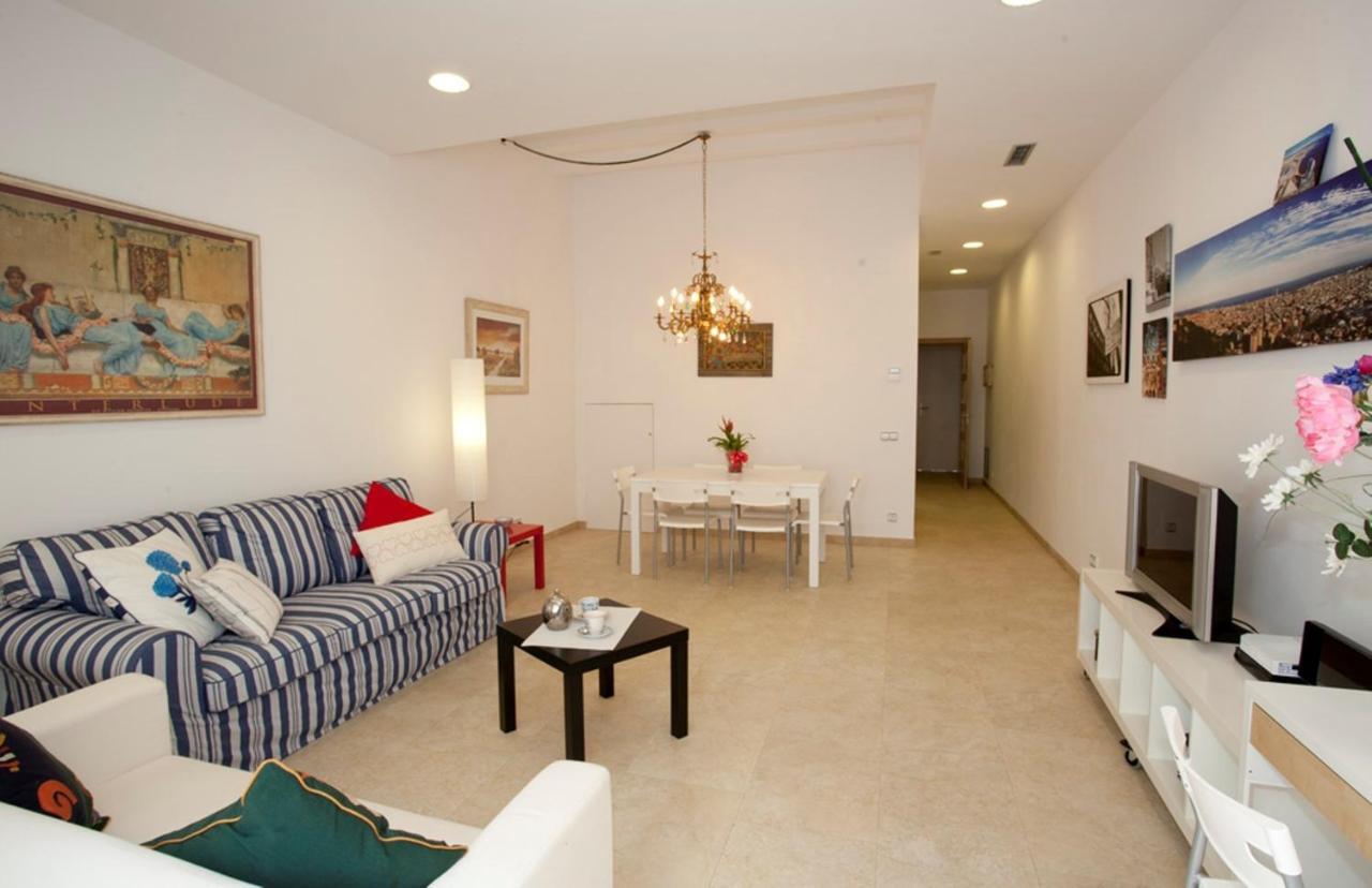 Coroleu House Barcelona Pansiyon Dış mekan fotoğraf